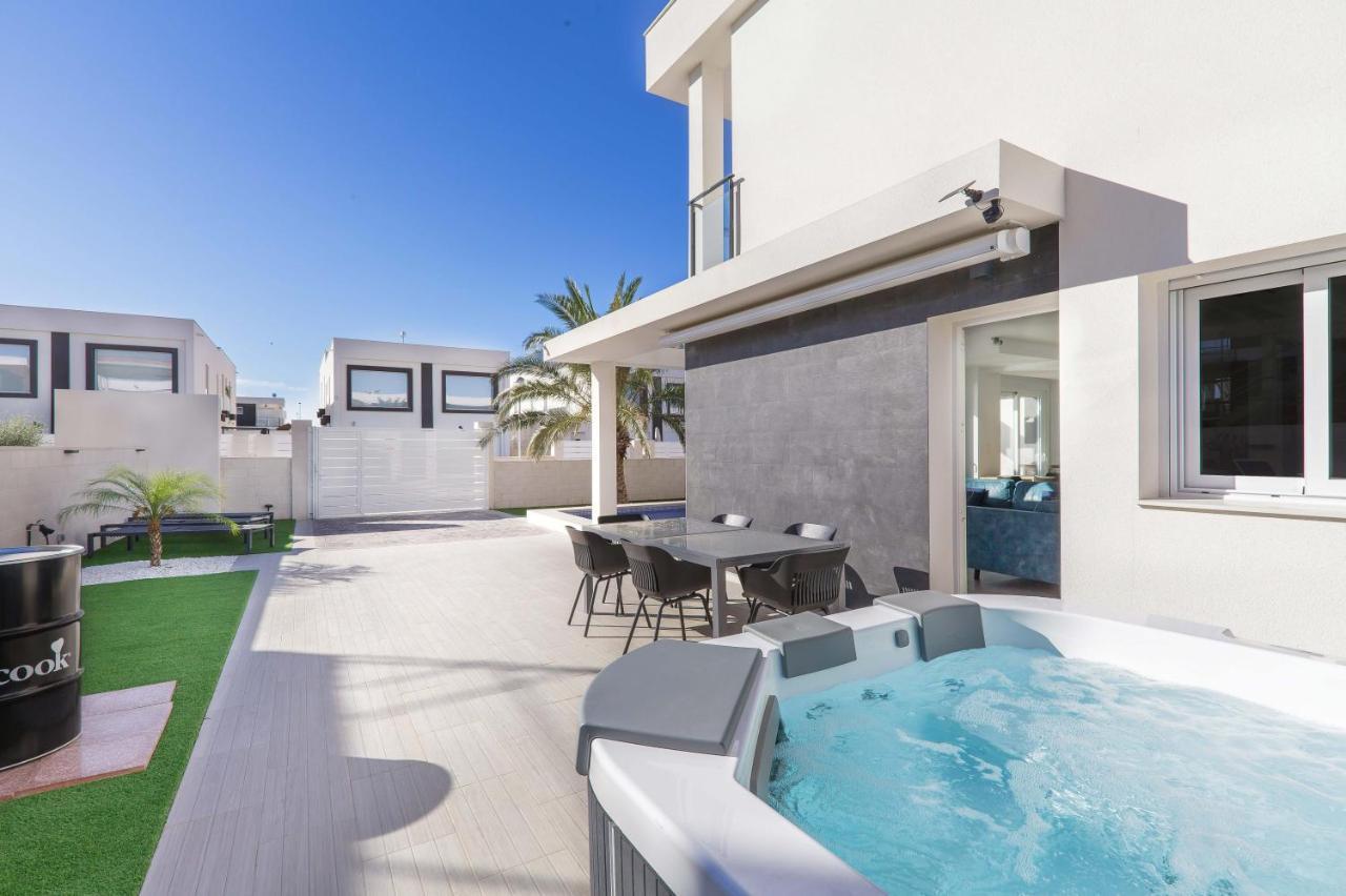 Casa Bos Dolpfin Wellness Luxury Entire Villa Pool & Jacuzzi Gran Alacant Near Beach Puerto Marino المظهر الخارجي الصورة