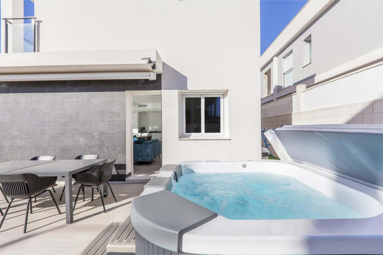Casa Bos Dolpfin Wellness Luxury Entire Villa Pool & Jacuzzi Gran Alacant Near Beach Puerto Marino المظهر الخارجي الصورة